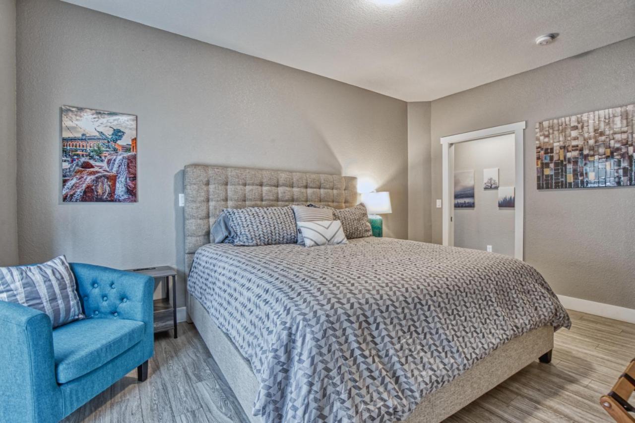 Modern Townhome Near Old Town, Breweries, & River! Fort Collins Exterior photo